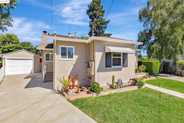 197 Georgia Way, San Leandro CA: https://media.crmls.org/mediaz/10e1d644-94cb-45b4-b291-4caddd375f65.jpg