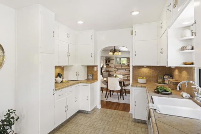 Detail Gallery Image 14 of 30 For 559 E Marigold St, Altadena,  CA 91001 - 2 Beds | 2 Baths