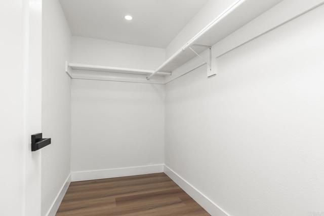 6802 MAURY DR, San Diego CA: https://media.crmls.org/mediaz/10e37ec0-aec8-4e4c-bae3-82be5869bba4.jpg