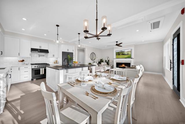 Image 8 of 59 For 812 Cleveland Street 1