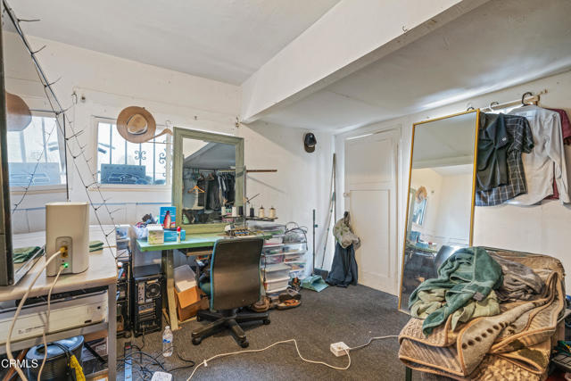 1156 S Alma Avenue, Los Angeles CA: https://media.crmls.org/mediaz/10e66c0a-13c9-4b85-9094-11b93d992770.jpg