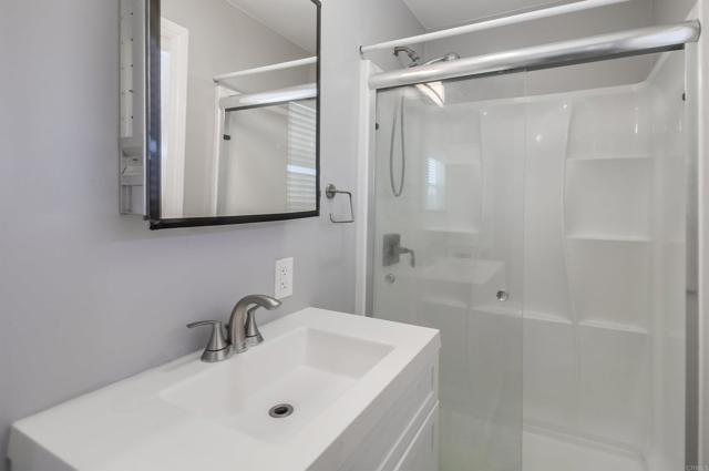 2016 E 10th Street, National City CA: https://media.crmls.org/mediaz/10e80731-079a-438d-a495-220bafe3dfb0.jpg