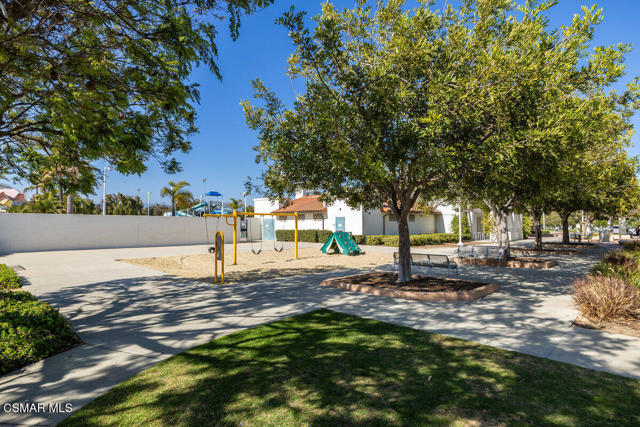 7744 Hayward Street, Ventura CA: https://media.crmls.org/mediaz/10e82246-58bf-45ce-a5a8-657edb34285c.jpg