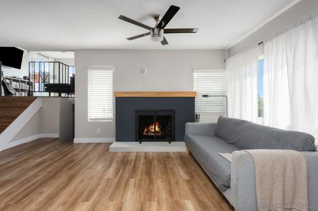 423 Alvarado Ter, Vista CA: https://media.crmls.org/mediaz/10e87cb3-8205-48cc-a303-7e60d9699347.jpg