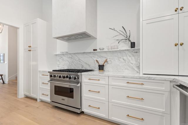 582 Rancho Santa Fe Rd, Encinitas CA: https://media.crmls.org/mediaz/10e9628c-93f6-4597-9832-ad4a7d56e2f9.jpg