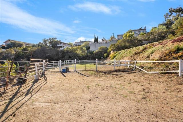 Detail Gallery Image 24 of 70 For 410 Woodland Ln, El Cajon,  CA 92021 - – Beds | – Baths