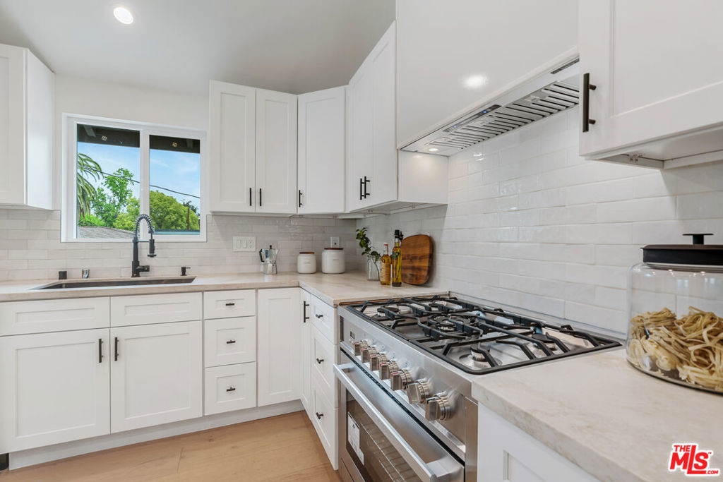 225 N Lima Street Sierra Madre img 6