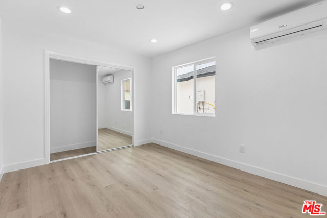1613 1613 1/2 W 209th Street, Torrance CA: https://media.crmls.org/mediaz/10eb51ac-0e9f-4671-9061-5f32983349e4.jpg