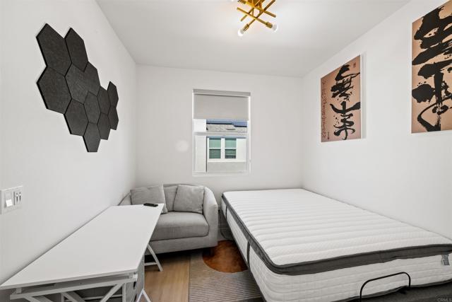 10422 Adamson Way, San Diego CA: https://media.crmls.org/mediaz/10eb9a14-6c1a-48e8-8403-b84ea1b58225.jpg