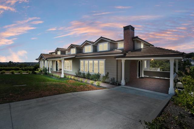 40 S Circle Drive, Santa Cruz CA: https://media.crmls.org/mediaz/10ebeb8d-7f6a-449e-90e4-bed166f8158b.jpg