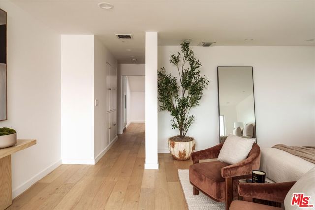 7420 Cervantes Place, Los Angeles CA: https://media.crmls.org/mediaz/10ec311a-1e2d-455a-9945-90020c042c78.jpg