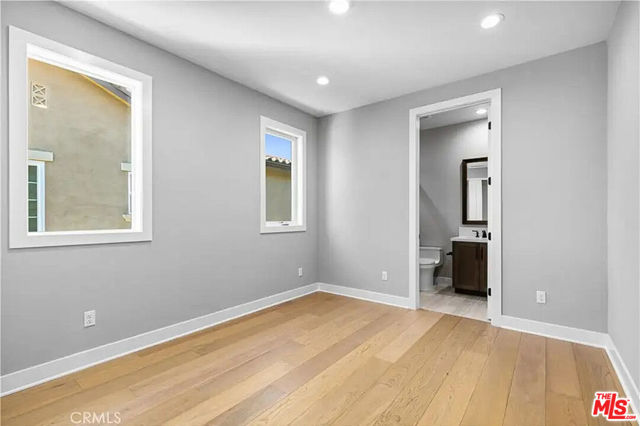 20517 W Deer Grass Court, Porter Ranch CA: https://media.crmls.org/mediaz/10ec52d4-d255-40ea-ad75-93c9804817f1.jpg