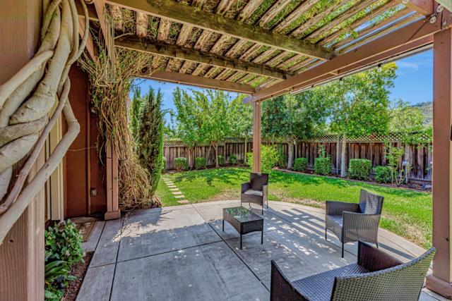 5871 Masoni Place, Gilroy CA: https://media.crmls.org/mediaz/10ed2ee1-c0b5-4e04-aa99-5950dab1be19.jpg
