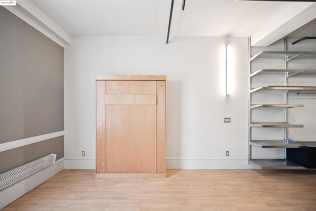 83 McAllister St, San Francisco CA: https://media.crmls.org/mediaz/10edc193-1821-4867-8c8c-72f26531235a.jpg