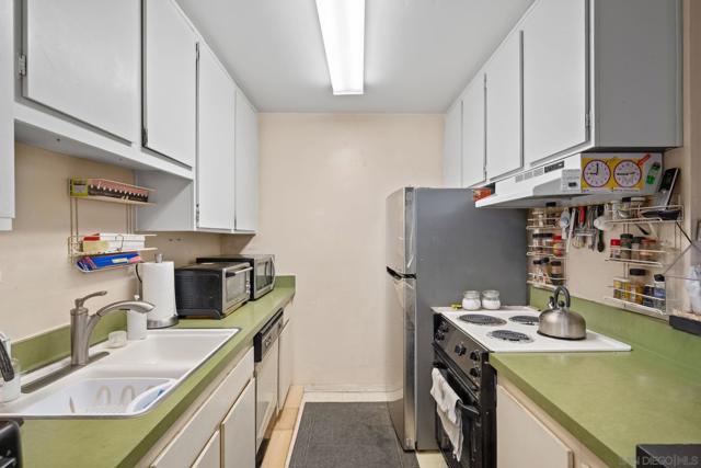 6314 Friars Rd, San Diego CA: https://media.crmls.org/mediaz/10ee1124-cc61-4c89-a269-ef8e76c14322.jpg