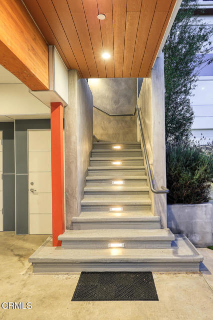 Detail Gallery Image 9 of 74 For 2336 Hidalgo Ave, Los Angeles,  CA 90039 - 4 Beds | 4 Baths