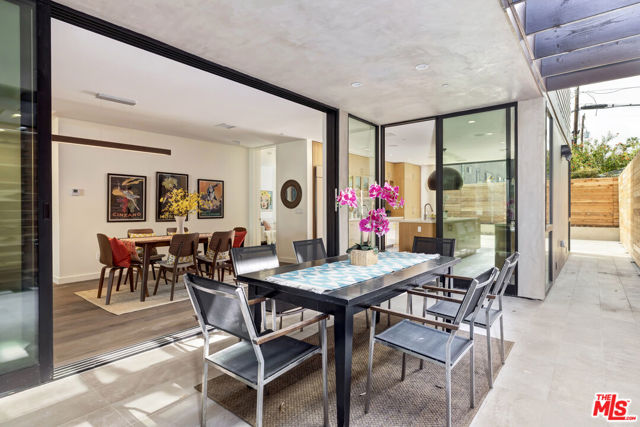 139 Hollister Avenue, Santa Monica CA: https://media.crmls.org/mediaz/10eec65a-b0b2-4bd7-a589-9c04608be7d1.jpg