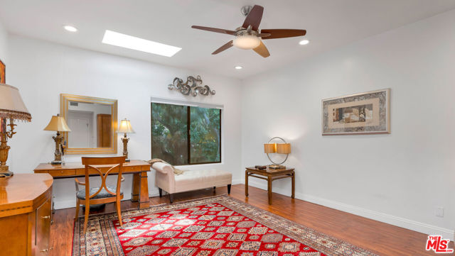 1434 Greenfield Avenue, Los Angeles CA: https://media.crmls.org/mediaz/10eed3ce-0a0e-41e7-8c14-7a8cb4f93efa.jpg