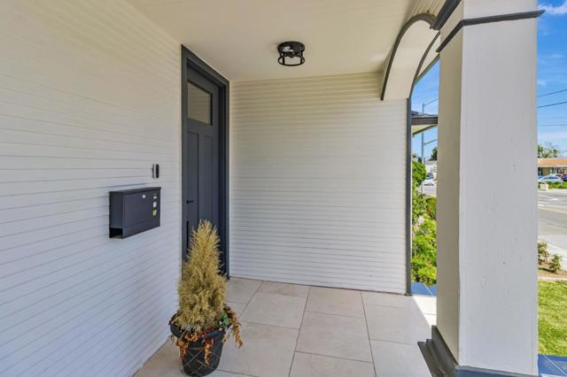 209 Race Street, San Jose CA: https://media.crmls.org/mediaz/10f05e3f-9fc1-4479-b912-50b38d65d4f6.jpg