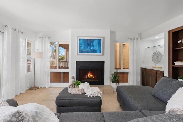 1112 S Pacific Street, Oceanside CA: https://media.crmls.org/mediaz/10f3c2bb-0f34-4e28-9623-36a0f99ad25b.jpg