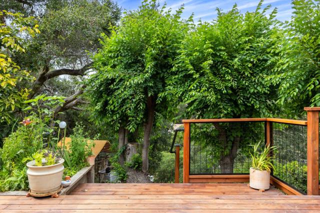 122 Strawberry Canyon Road, Royal Oaks CA: https://media.crmls.org/mediaz/10f41671-7817-49f5-abc3-002964d38ccf.jpg