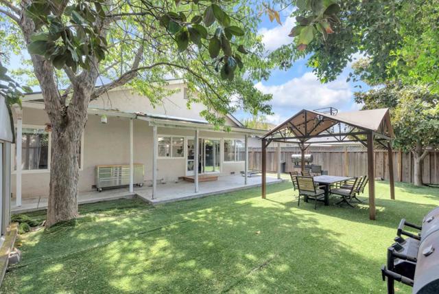 265 Arbor Valley Drive, San Jose CA: https://media.crmls.org/mediaz/10f44115-e59d-4709-859a-4b651eee002e.jpg
