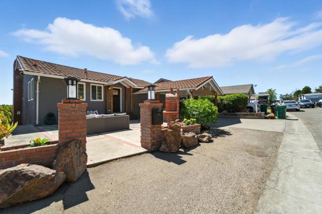 8730 Burr Street, Oakland CA: https://media.crmls.org/mediaz/10f50791-5512-4f19-b4c4-6e64ad63098e.jpg