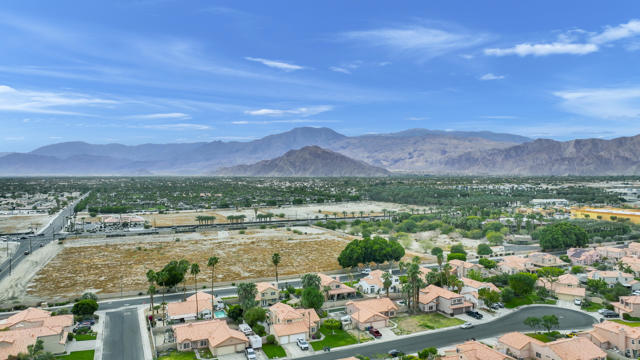 Image 27 of 28 For 80490 Paseo Tesoro