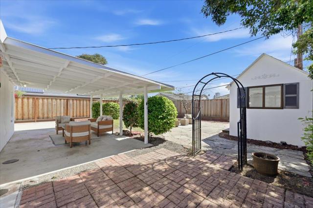 1019 Riverton Drive, San Carlos CA: https://media.crmls.org/mediaz/10f5af47-c299-4ec8-b68c-2aa591cb00e7.jpg