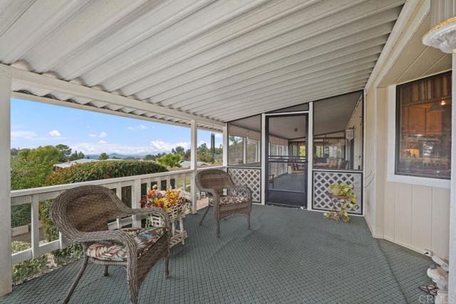 Detail Gallery Image 9 of 35 For 18218 Paradise Mountain Rd Spc 176, Valley Center,  CA 92082 - 2 Beds | 2 Baths