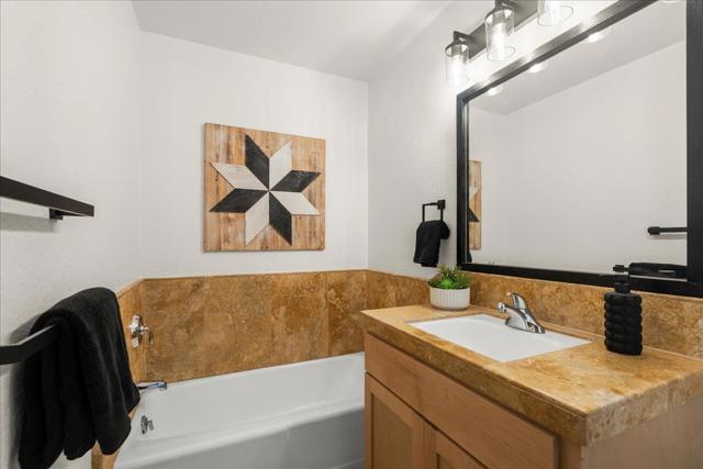 104 Pinta Court, Los Gatos CA: https://media.crmls.org/mediaz/10f6f00a-2074-4c25-93f0-78e314eff498.jpg