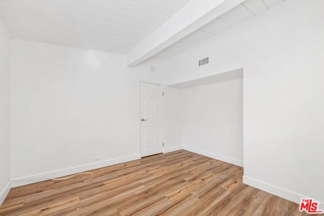 1224 El Hito Circle, Pacific Palisades CA: https://media.crmls.org/mediaz/10f813ab-d392-4059-a274-f7beed354ef3.jpg