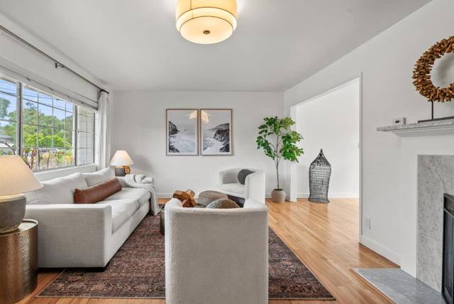 3080 Eleanor Way, Santa Cruz CA: https://media.crmls.org/mediaz/10f8c0f0-de86-44b3-89fa-b38413abef18.jpg