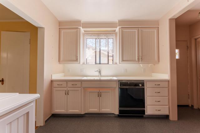 13 Orange Drive, Salinas CA: https://media.crmls.org/mediaz/10f8c9ac-e480-4a8a-a6d1-ec63ba1e8814.jpg