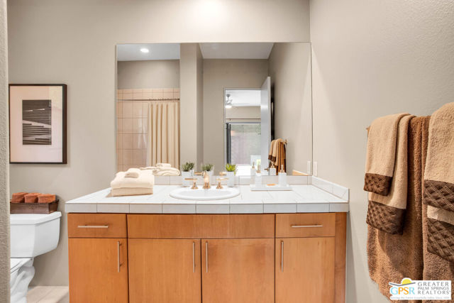39700 Keenan Drive, Rancho Mirage CA: https://media.crmls.org/mediaz/10f940a3-f611-491c-94b1-a0d5596d91ed.jpg