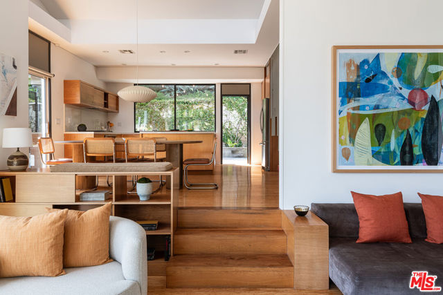 1855 Redcliff Street, Los Angeles CA: https://media.crmls.org/mediaz/10f98165-62d6-4e95-81ec-68ebd23a0fa0.jpg