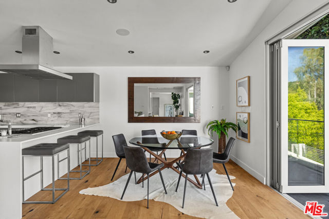 7470 Woodrow Wilson Drive, Los Angeles CA: https://media.crmls.org/mediaz/10fbcfd3-2a57-4d61-b23a-21f6c95f82ea.jpg