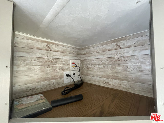 55 E Avenue D4, Lancaster CA: https://media.crmls.org/mediaz/10fc1ef2-b87b-49ad-af68-5b4c9bf6884e.jpg