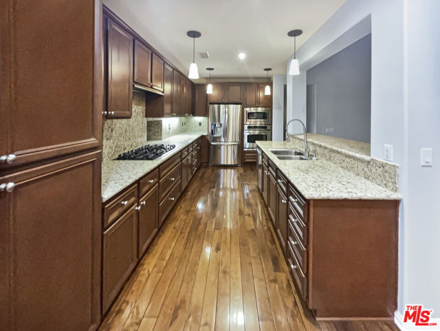 18944 Northern Dancer Lane, Yorba Linda CA: https://media.crmls.org/mediaz/10fcbd22-ae83-4f41-a8af-8f88d4a7cdb0.jpg