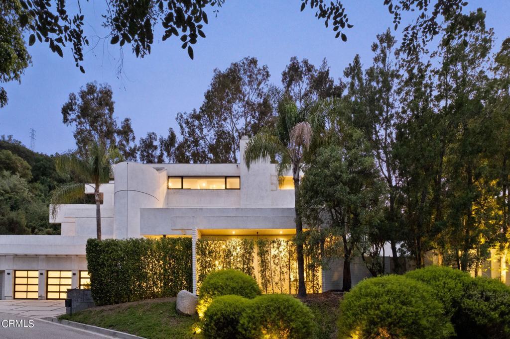 11210 Briarcliff LaneStudio City img 15