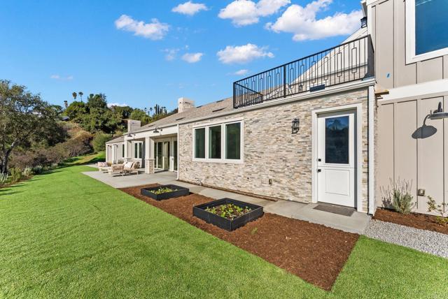 Detail Gallery Image 49 of 56 For 2747 via Del Robles, Fallbrook,  CA 92028 - 3 Beds | 3 Baths