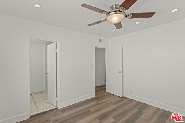 530 Evergreen Street, Inglewood CA: https://media.crmls.org/mediaz/10fea697-f46a-4c29-b46a-ef6072e313cc.jpg