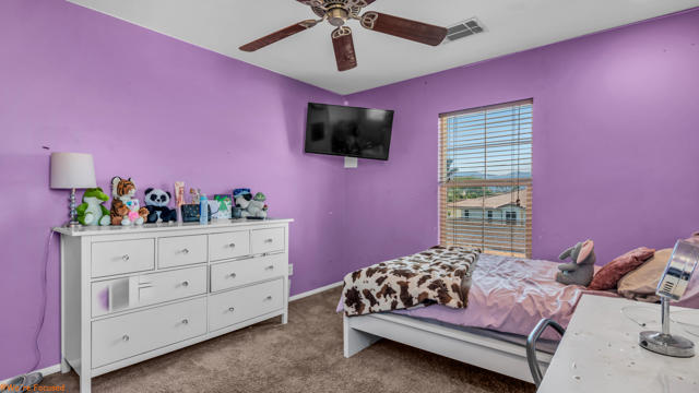 37434 Bradford Drive, Indio CA: https://media.crmls.org/mediaz/10ffd4cf-e2d0-463f-9799-f4d0e7f6543a.jpg