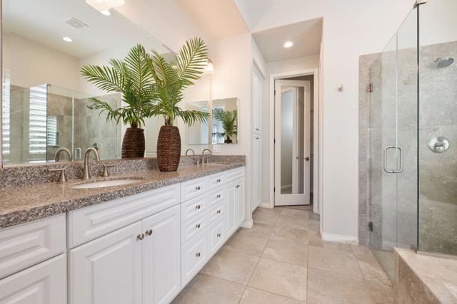 28621 W Natoma Drive, Cathedral City CA: https://media.crmls.org/mediaz/11002f43-e7d3-4693-975c-2fa35f865a8a.jpg