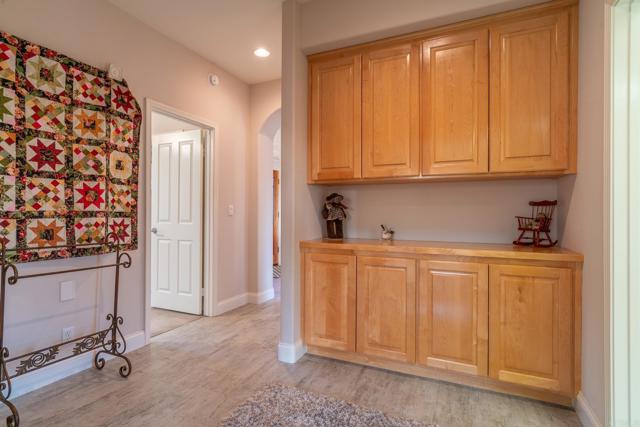 30646 Red Hawk Road, Valley Center CA: https://media.crmls.org/mediaz/11004ef5-3952-4612-acd9-add2aafba81c.jpg