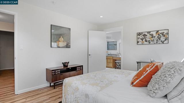 5517 Kirkwood Dr, Concord CA: https://media.crmls.org/mediaz/11012082-9508-4f60-ade0-0e5ffccd7b56.jpg