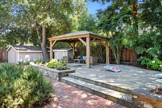 1108 Covington Road, Los Altos CA: https://media.crmls.org/mediaz/11016ff4-e783-47c6-9869-665a94281395.jpg