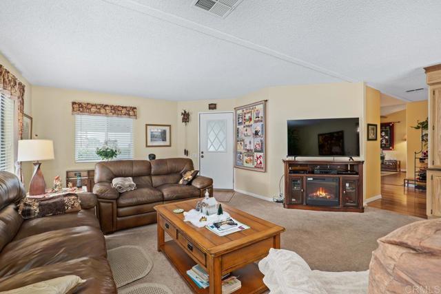 Detail Gallery Image 13 of 35 For 18218 Paradise Mountain Rd Spc 176, Valley Center,  CA 92082 - 2 Beds | 2 Baths