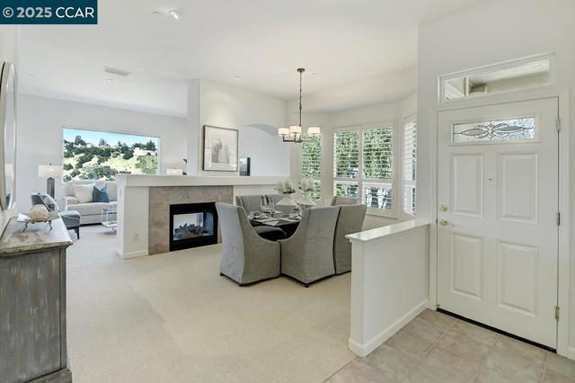 2916 Saklan Indian Dr, Walnut Creek CA: https://media.crmls.org/mediaz/110449e7-4698-4a0b-844f-b27382bfab11.jpg