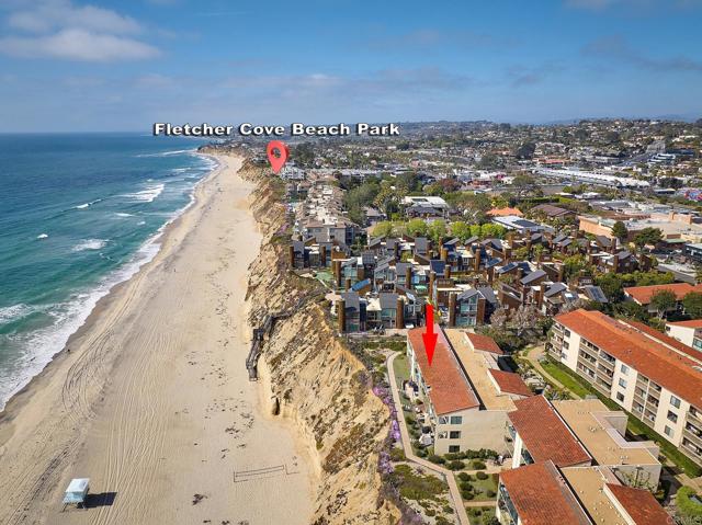 435 S Sierra Avenue, Solana Beach CA: https://media.crmls.org/mediaz/11045432-6fa1-4aec-b65d-a46856f2f415.jpg